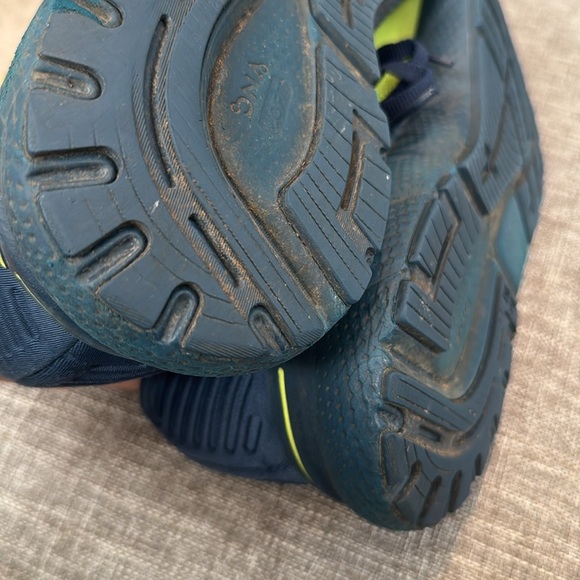 NIB! Brooks Men’s Adrenaline GTS 22 Neon Yellow Running Shoe Sneakers- S… - Picture 6 of 10